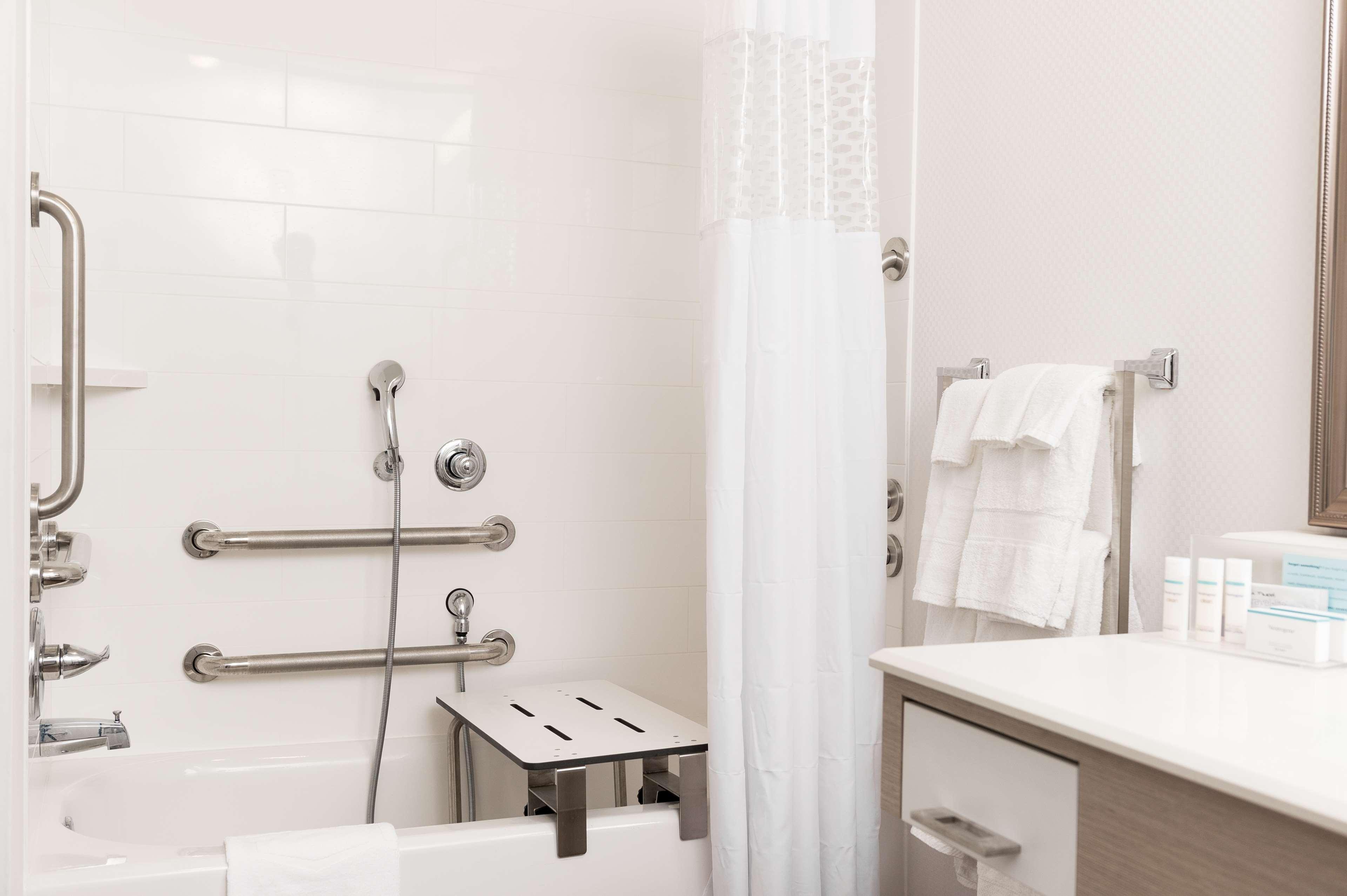 Hampton Inn And Suites La Crosse Downtown Екстериор снимка