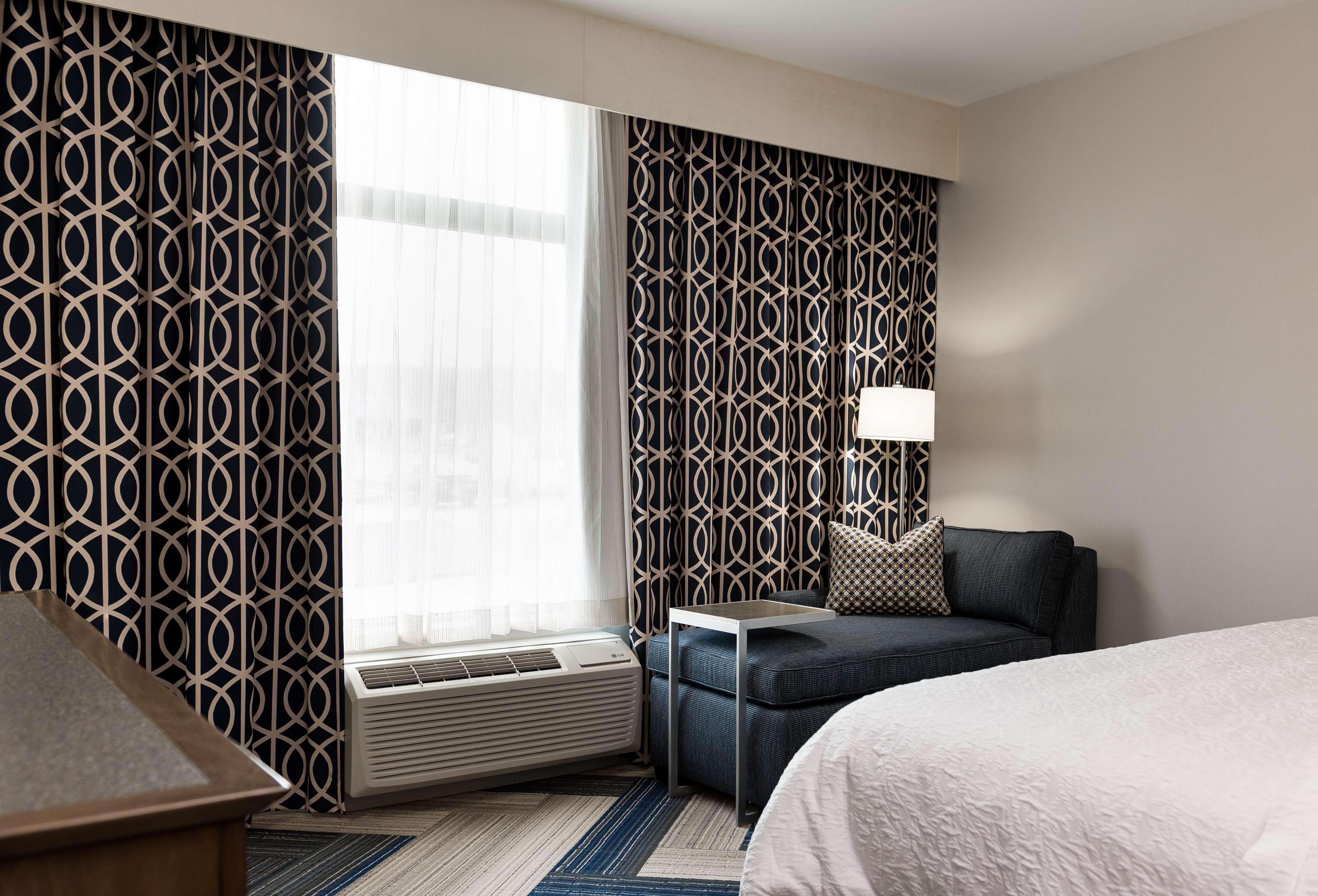 Hampton Inn And Suites La Crosse Downtown Екстериор снимка