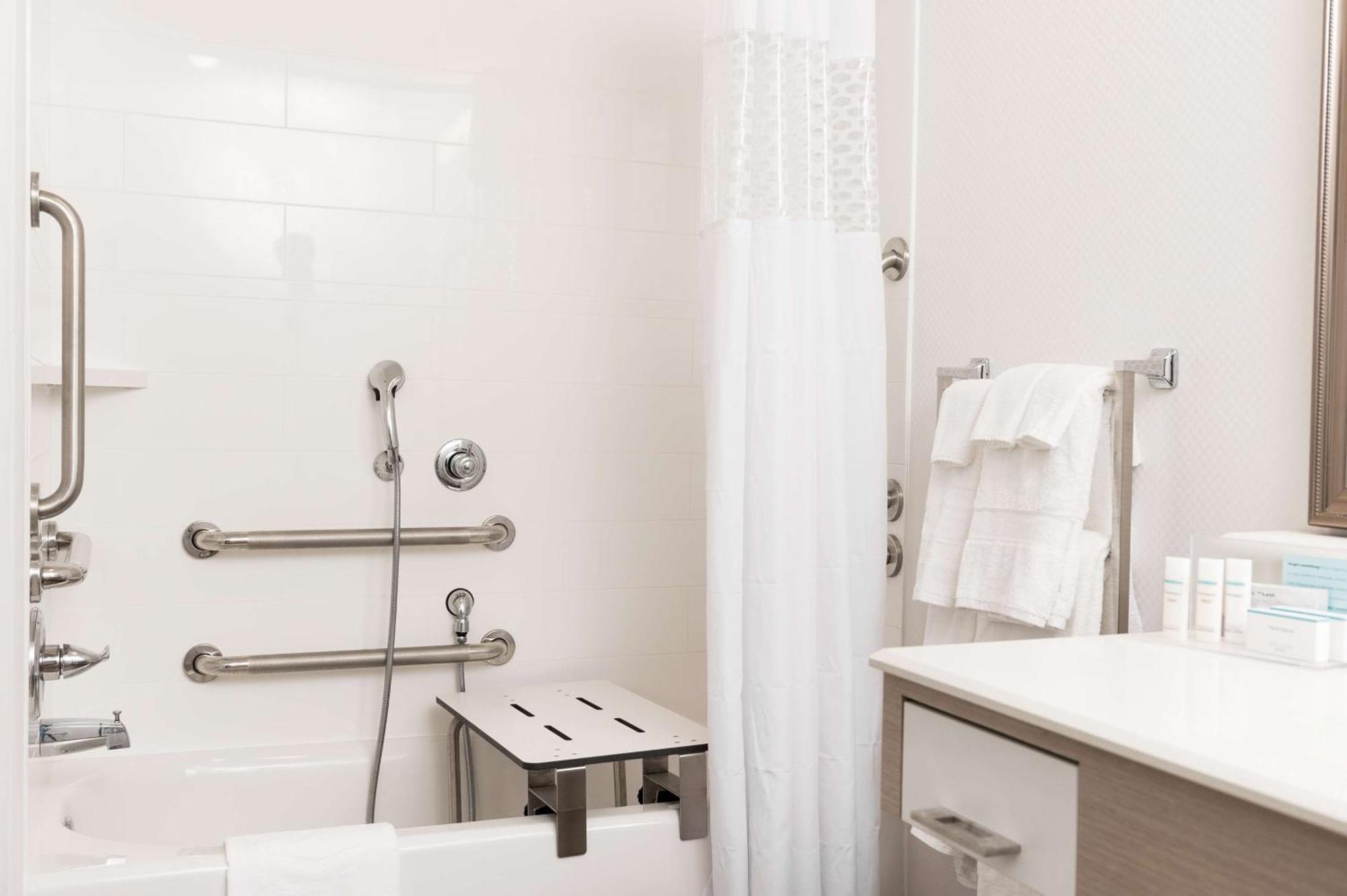Hampton Inn And Suites La Crosse Downtown Екстериор снимка