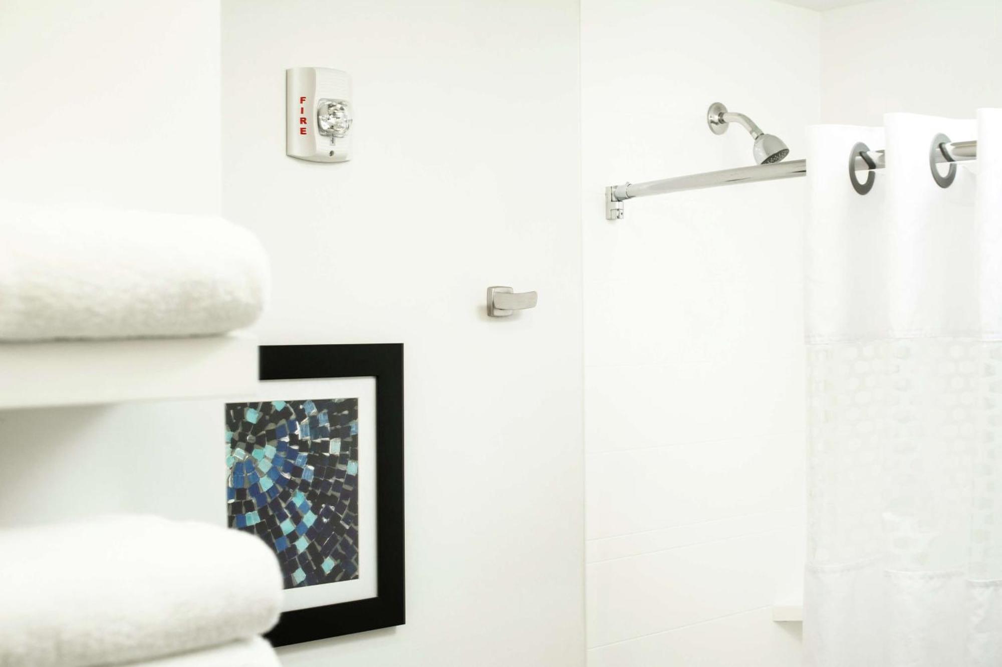 Hampton Inn And Suites La Crosse Downtown Екстериор снимка