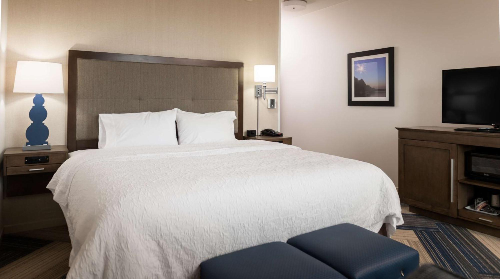 Hampton Inn And Suites La Crosse Downtown Екстериор снимка