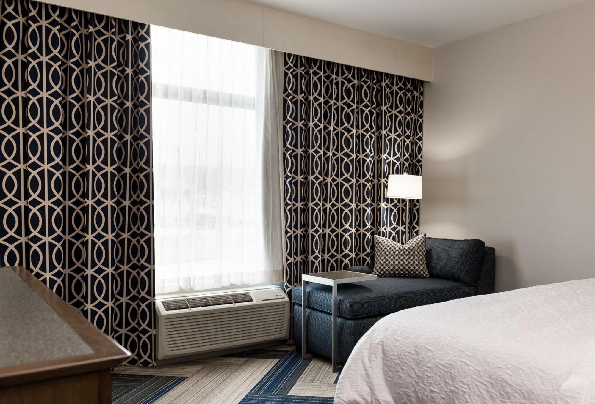 Hampton Inn And Suites La Crosse Downtown Екстериор снимка